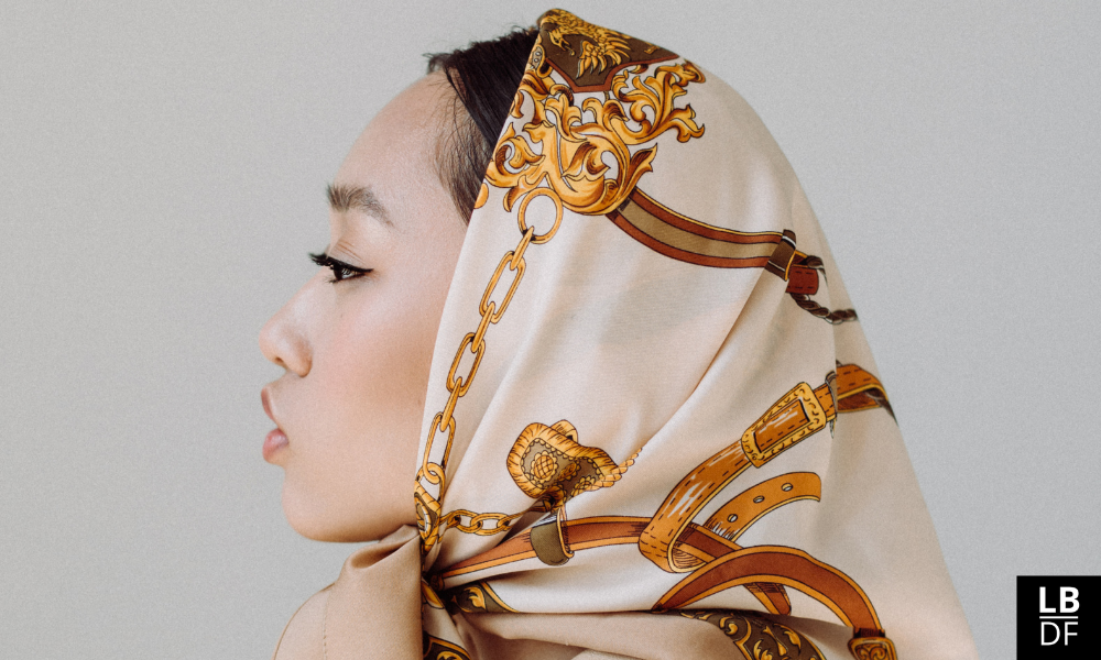 Sciarpa Foulard Autunno 2025 Galatea – Raso Effetto Seta 90x90cm – Multicolore Anni 80