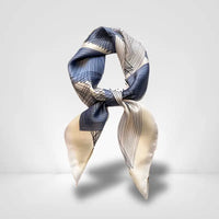 Foulard en Soie Bleu Et Blanc Femme